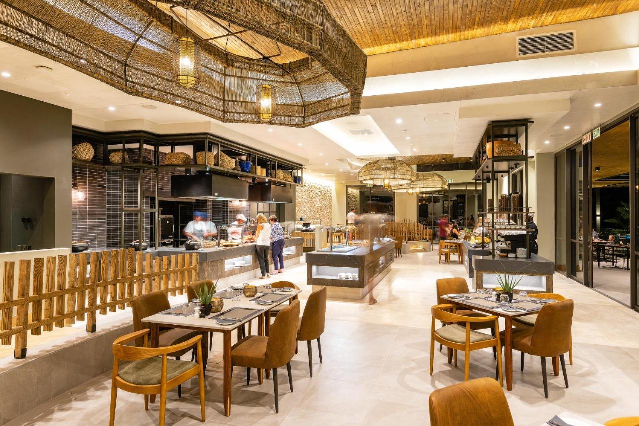 Mokuti Etosha Lodge Namutoni Eksteriør bilde