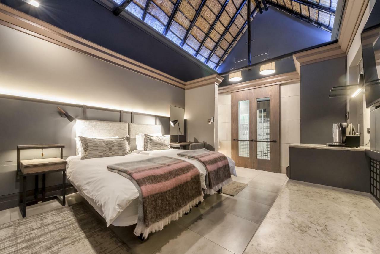 Mokuti Etosha Lodge Namutoni Eksteriør bilde